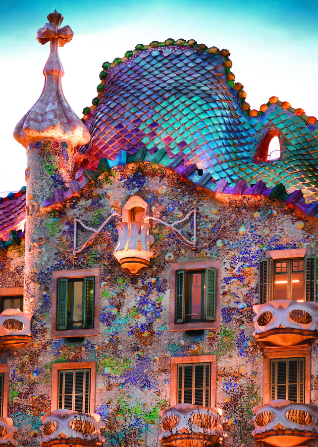 Ravensburger Casa Batlló, Barcelona 1000pc Jigsaw Puzzle ...