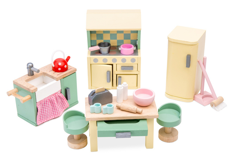 wooden dolls house furniture pack