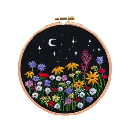 Luna Wildflowers Embroidery Kit