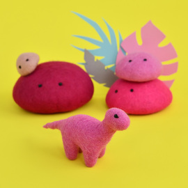 Dashdu - Dizzy Dino, Mini Pink Felt Dinosaur
