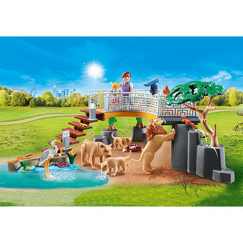 Playmobil Family Fun - Outdoor Lion Enclosure